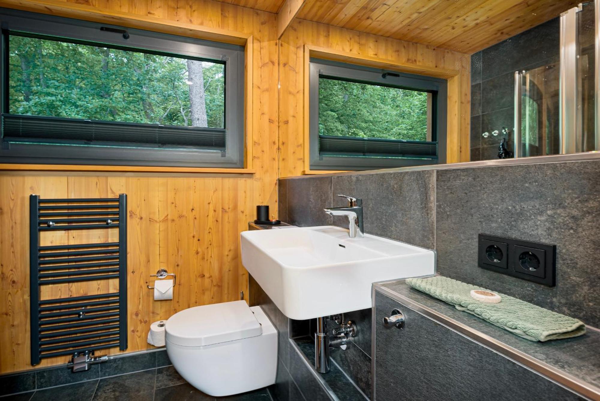 Baumwipfel-Resort "Lug Ins Land" Ilsenburg Extérieur photo